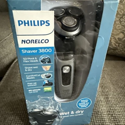 Philips Norelco Afeitadora 3800, Afeitadora Recargable en Húmedo y Seco con Recortadora Pop-up Foto 1 de 4