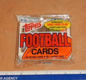 1988 TOPPS FOOTBALL JUMBO CELLO PACK OF 39 CARDS +1 GLOSSY, FACTORY SEALED - Picture 1 of 2