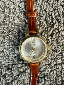 Fossil F2 ES9209 Ladies Watch Prism Crystal Brown Leather Band New Battery - Picture 1 of 4