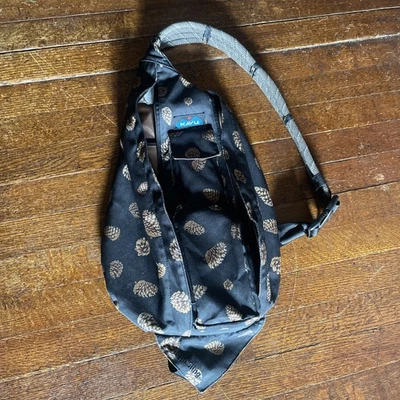 KAVU BOLSA SLING DE CORDA BOLOTA PRETA SLINGBACK - Imagem 1 de 4