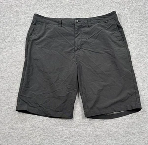 Travis Mathew Shorts Herren 38 schwarz Performance Stretch Chino Golf Reise Strand - Bild 1 von 6