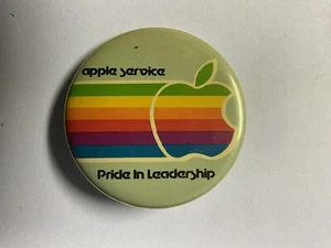 Vintage 1979 Apple Computer Rainbow Logo Button Pin, VERY RARE !! - Picture 1 of 3