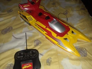 Radio Shack Hydro Shock Speedboat 60-4263 UNTESTED - Picture 1 of 7