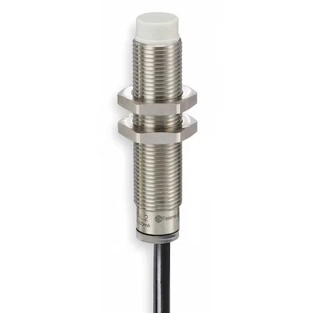 Telemecanique 传感器 Xs208blpal2 接近传感器,感应式,8 毫米,PNP,否 — 第 1/1 张图片