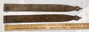 PAIR OF ORIGINAL 18th CENTURY BLACKSMITH FORGED THICK IRON 22" STRAP HINGES - Picture 1 of 8