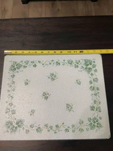 Corelle Coordinates CALLAWAY Pattern 12 x 15 Glass Cutting Board Counter Saver - Picture 1 of 9