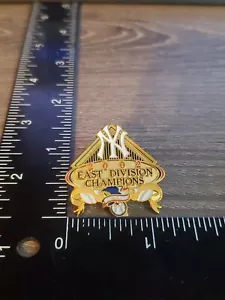 Pin Campeones de la División Este de los Yankees de Nueva York 2002 MLB Béisbol E2 - Imagen 1 de 3