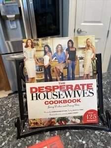 The Desperate Housewives Hardcover Cookbook, Juicy Dishes and Saucy Bits, Styler - Picture 1 of 2