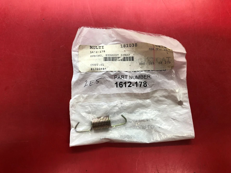 ***NOS ARCTIC CAT 1612-178 Resorte, Correa de escape   Foto 1 de 1