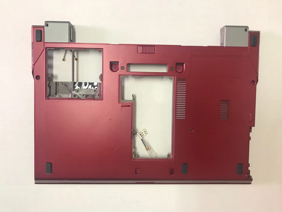 Conjunto de base inferior genuíno Dell Latitude E4300 P/N- R620D - Imagem 1 de 3