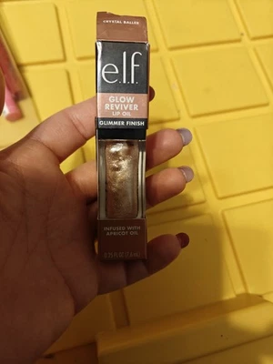 MY4 2ª Bolsa - e.l.f. Bailarina de cristal con acabado de brillo de aceite para labios Glow Reviver Foto 1 de 4