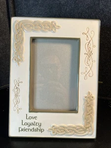 Grasslands Road Picture Frame 4x6 Photo Celtic Love, Loyalty, Friendship - Picture 1 of 10