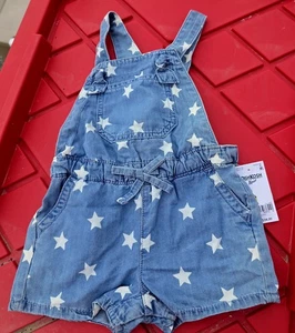 Neu mit Etikett OshKosh B’gosh Chambray-Shortalls mit Sternenmuster – Größe 18M - Bild 1 von 3