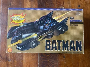 Batmobile e lanciarazzi Batman The Movie vintage - 1989 ToyBiz in scatola - Foto 1 di 7