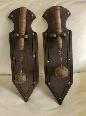 Par de armas removíveis vintage 1960 medieval decoração de parede maça e manguito placa de madeira - Imagem 1 de 4