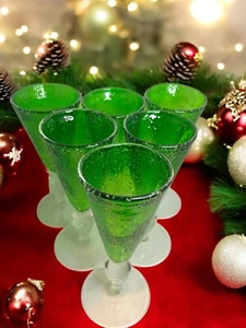 6 Hand Blown Green Art Glass Champagne Glasses Stemware Controlled Bubbles - Picture 1 of 5