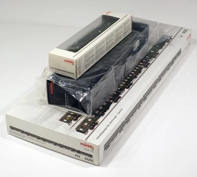 Marklin 39662 + 42265 + 42232 Insider 2022 Streamlined Express train set DR - Image 1 of 4