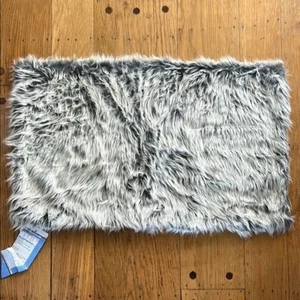 Funda de almohada lumbar trasera de piel sintética a cuadros Pottery Barn Nottingham - Imagen 1 de 9