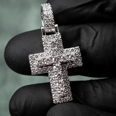 Colgante Cruz Puntero Oro Blanco 10K Cultivado en Laboratorio VVS Excelente Corte Cultivado en Laboratorio Foto 1 de 4