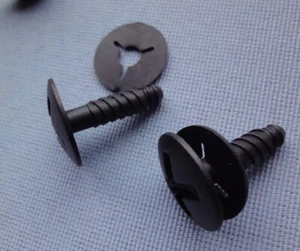 15x Clips Befestigungs Schraube aus Kunststoff Halter klips Golf T5 schwarz 156 - Picture 1 of 12
