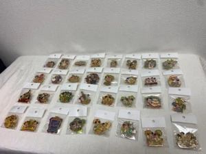 Disney Resort Raro / Disney Store Edición Limitada / Insignias Pin / Juego de 32 - Imagen 1 de 17