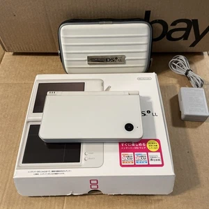 Nintendo DSi LL Naturweiß Japanische Version Konsole Top mit Box & Case - Bild 1 von 18