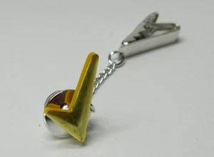 Tie Tac/Pin Vintage tono dorado CHECK MARK - Imagen 1 de 3