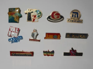 Lot de 11 Pin's + Attaches Thème Media Presse Magazine - Picture 1 of 1