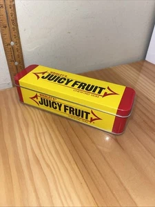 Publicidad de lata con bisagras de metal de goma de mascar de frutas jugosas de Wrigley's de colección - Imagen 1 de 4