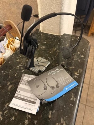 Auriculares Bluetooth Sennheiser MB Pro 1 UC ML negros  Foto 1 de 3