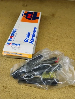 05-16 Ford F250 F350 F450 Super Duty Rear Drum Hardware F114476 H7304 - Image 1 of 4