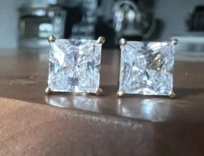 PRECIOSOS ARETES DE ORO 14K DIAMONIQUE CIRCONITA CÚBICA CORTE PRINCESA ¡APROX 2 QUILATES! Foto 1 de 4