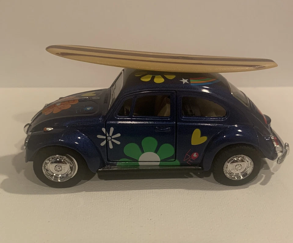 VW Beetle 1967 fundido a presión Schylling con tabla de surf 1:32 nuevo sin caja Foto 1 de 4