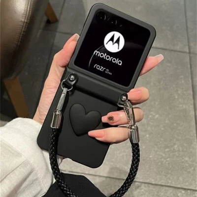 Funda protectora con bisagra de cuerda de lujo corazón negro para Motorola Razr+2025 2024 60/50 Ultra Foto 1 de 4