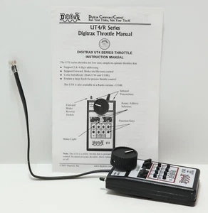 Digitrax UT4R Simplex Radio Equipped Utility Throttle with 4 Digit Addressing - Picture 1 of 7
