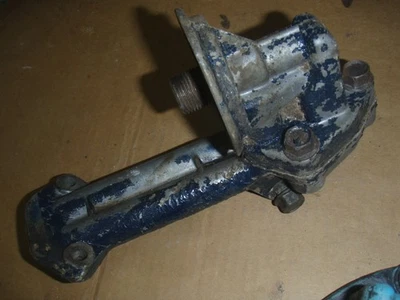 1963 1962 1961 1964 CADILLAC 62 63 64 DEVILLE ENGINE OIL FILTER MOUNT HOUSING GM - Image 1 of 4