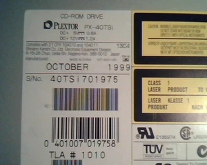 Plextor CD-ROM Drive PX-40TSi Oct1999 1010 121-3669-00 UltraPlex 40max SCSI - Picture 1 of 4