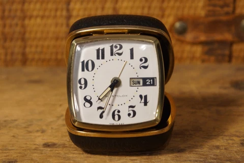 Vintage Westclox Travel Alarm Clock Model 42034 Works Great Cover