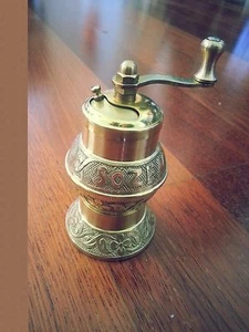 SOZEN Turkish Handmade Brass Pepper Grinder Mill ISTANBUL Brass 11cm 4.1" - Picture 1 of 2