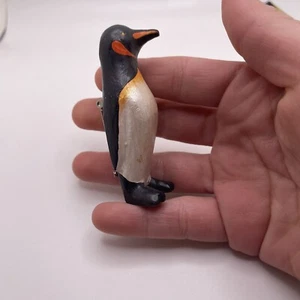 Handmade Hand Crafted Wood Costume Jewelry Brooch Pin Penguin Bird - Picture 1 of 12