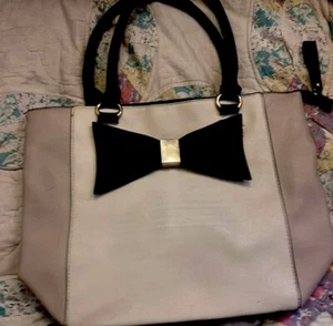 Apt. 9 Brooklyn Bow Tote Designer Beige/Cream/Black Purse Handbag Satchel - Picture 1 of 9