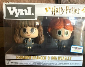 Funko Vynl Harry Potter Hermione Granger & Ron Weasley Barnes & Noble Exclusivo - Imagen 1 de 3