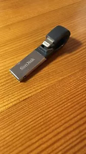 128GB SanDisk iXpand Flash for iPhone iPad Apple USB 3.0 Drive Stick - Bild 1 von 3