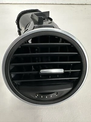 2012-2019 Volkswagen Beetle RIGHT Dash Air Vent HVAC SILVER 5C5819704E OEM 🔥🚙 - Imagem 1 de 3