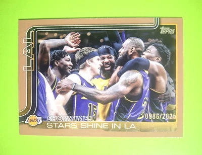 Showtime! Stars Shine In LA  2025-26 Topps NBA Card #293 Gold Parallel 986/2025 - Image 1 of 4