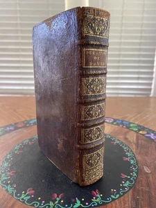 ANTIQUE BOOK Psalms of David 1733 FRENCH Pseaumes Leather Book Commentary - Picture 1 of 17