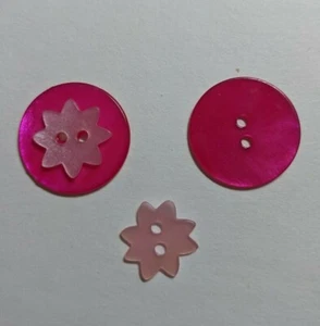 Pink on pink 2 piece floral on round button 3/4 inch 19mm JHB Buttons - Picture 1 of 1