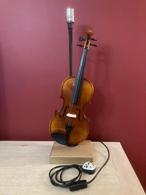 Lámpara de mesa de violín Upcycled tamaño medio 2/4 roble madera dura bombilla Edison nueva Foto 1 de 4