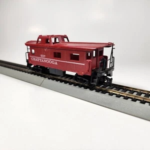 Tyco HO Scale Chattanooga Caboose No. 607 Model Freight Train Car C-6 - Picture 1 of 8