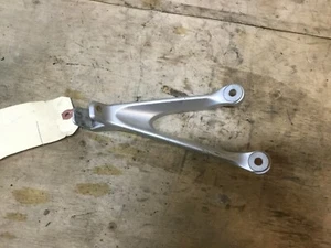 2011 HONDA CBR1000RR RH PASSENGER PEG AND HOLDER 50750-MFL-D20 t185 - Picture 1 of 8